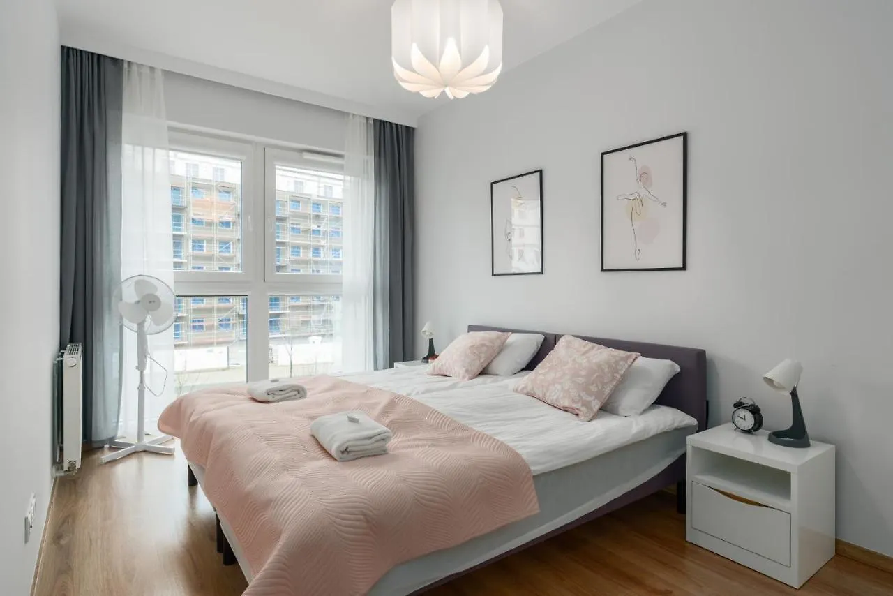 Lwowska Apartment By The Malta Lake Poznan By Noclegi Renters