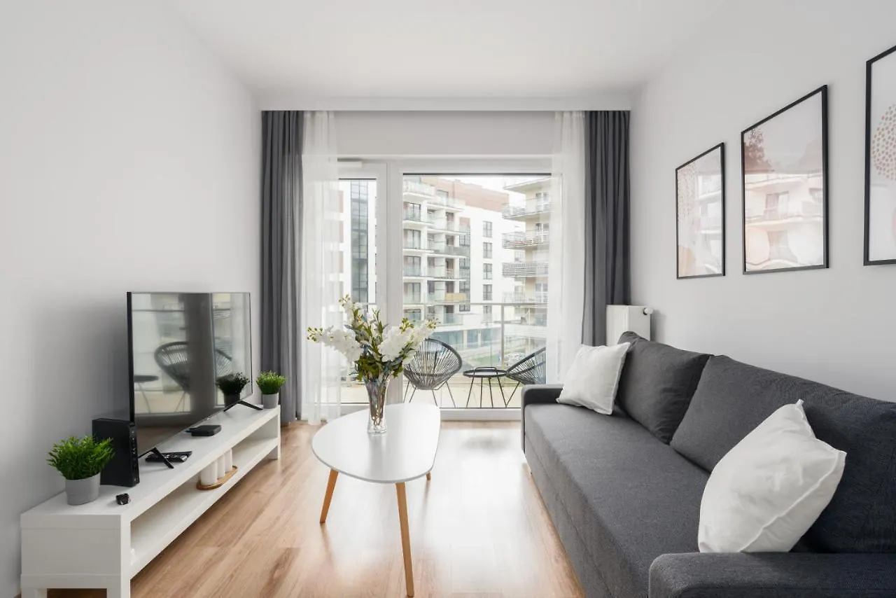 Lwowska Apartment By The Malta Lake Poznan By Noclegi Renters